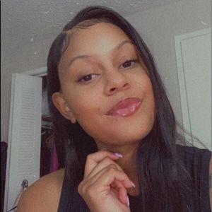 Meet your Posher, Sierra